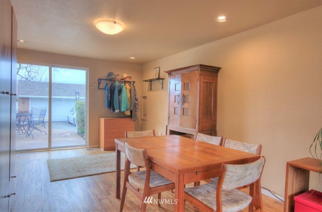 11638 Southeast 163rd Street Renton, WA 98058 - Photo 9 of 20 Gallery Image 9