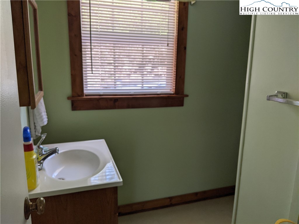 1054 Roundabout Road Creston, NC 28615 - Photo 7 of 13 Gallery Image 7