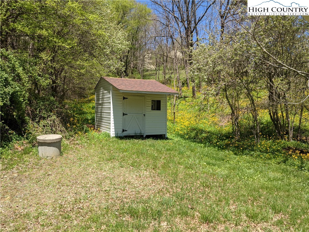 1054 Roundabout Road Creston, NC 28615 - Photo 10 of 13 Gallery Image 10