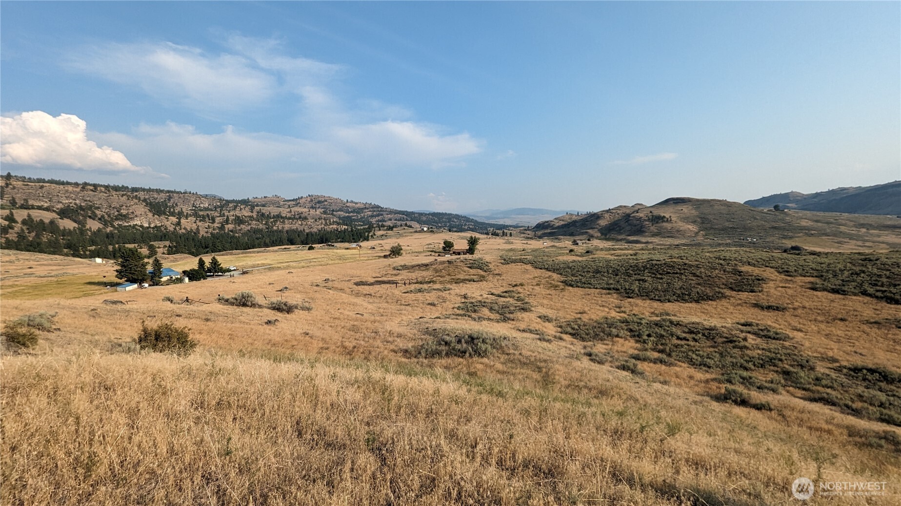 174 Round Up Road Oroville, WA 98844 - Photo 32 of 40