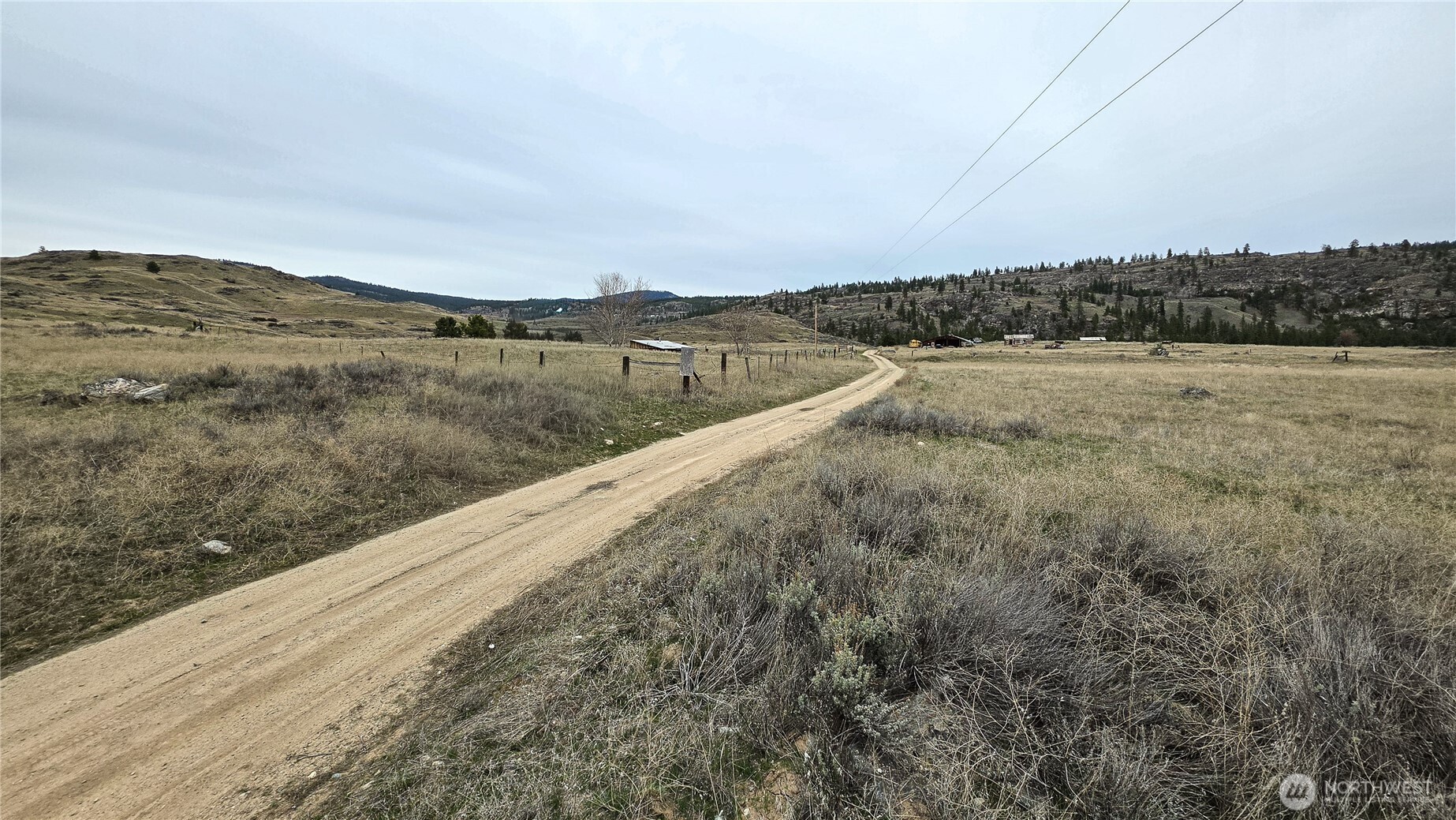174 Round Up Road Oroville, WA 98844 - Photo 36 of 40