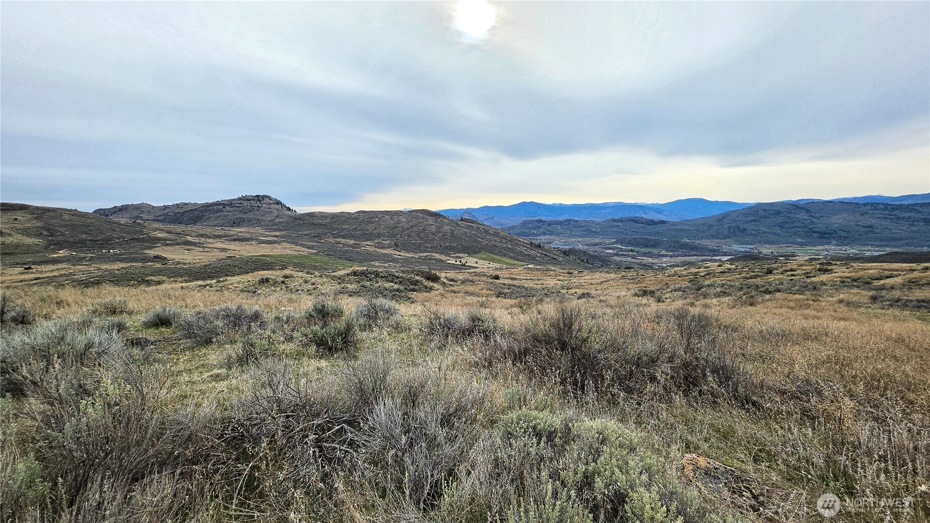 174 Round Up Road Oroville, WA 98844 - Photo 7 of 40