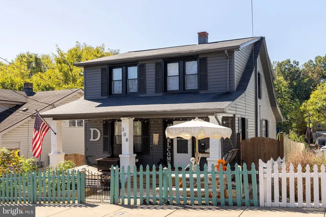 $2,000 | 308 West Main Street, Front Royal, VA 22630