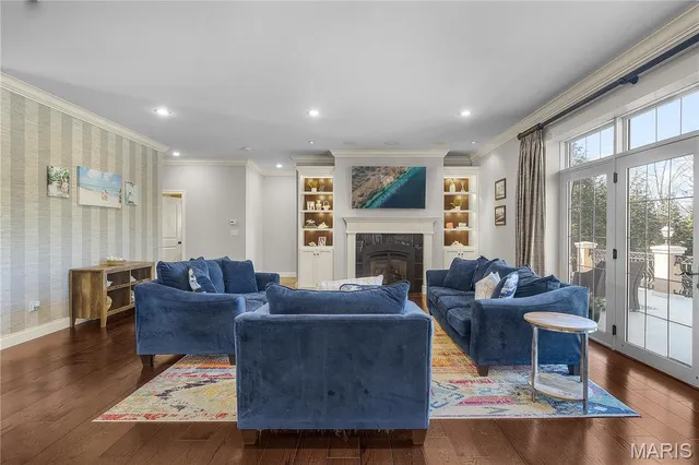 $1,200,000 | 444 Windwood Lake Drive, Cape Girardeau, MO 63701