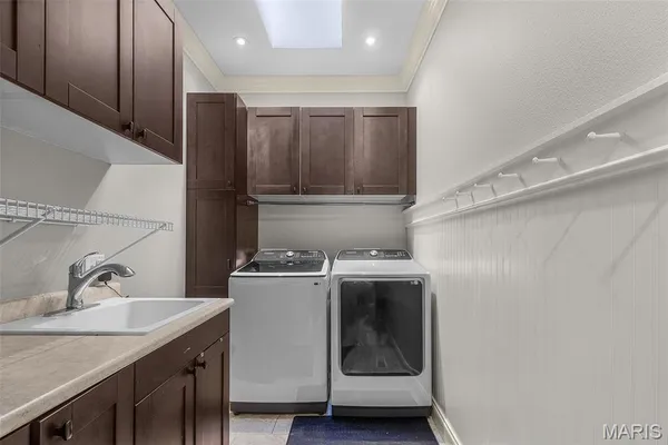 $1,100,000 | 444 Windwood Lake Drive, Cape Girardeau, MO 63701