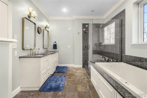 $1,100,000 | 444 Windwood Lake Drive, Cape Girardeau, MO 63701