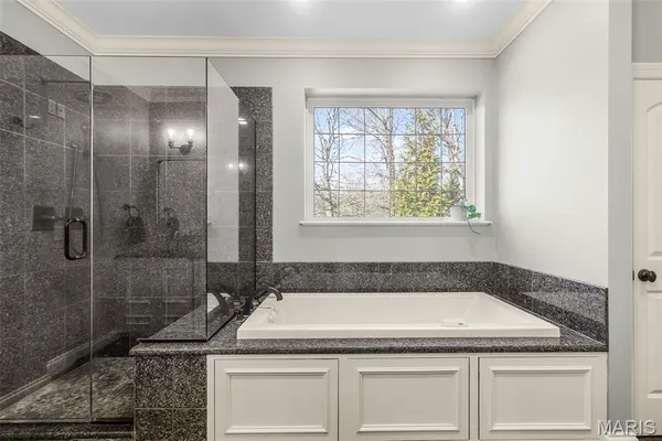 $1,100,000 | 444 Windwood Lake Drive, Cape Girardeau, MO 63701