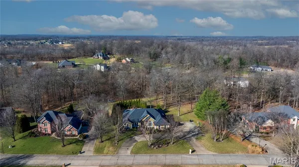 $1,100,000 | 444 Windwood Lake Drive, Cape Girardeau, MO 63701