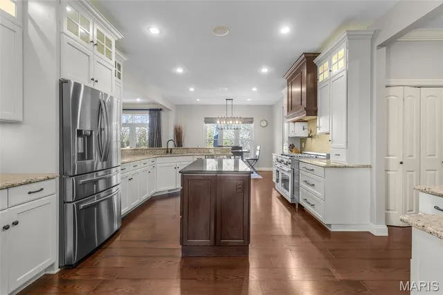 $1,200,000 | 444 Windwood Lake Drive, Cape Girardeau, MO 63701