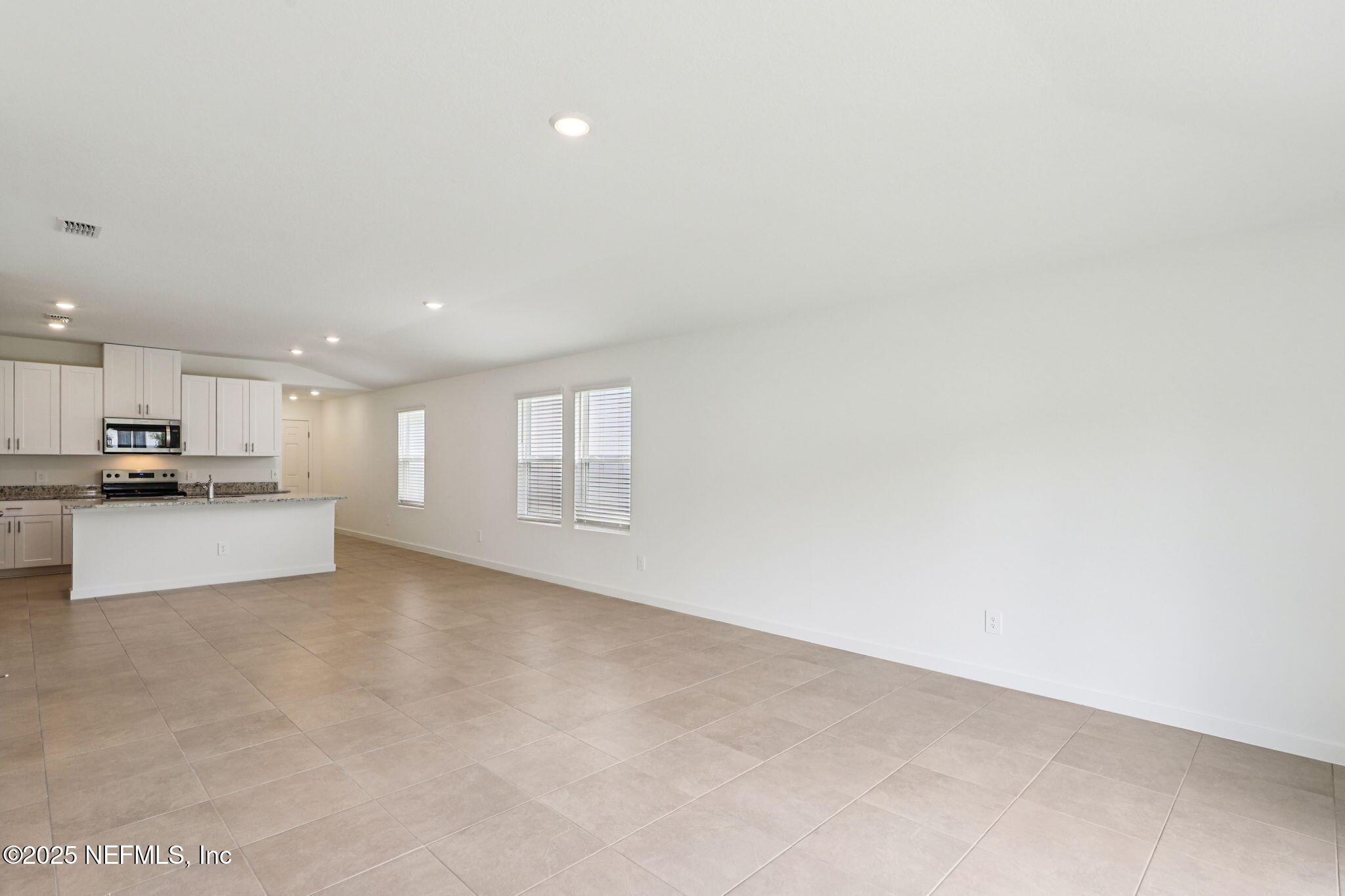 7496 Queensgate Circle Jacksonville, FL 32219 - Photo 11 of 43 7-web-or-mls-Jacksonville - Kings Preser