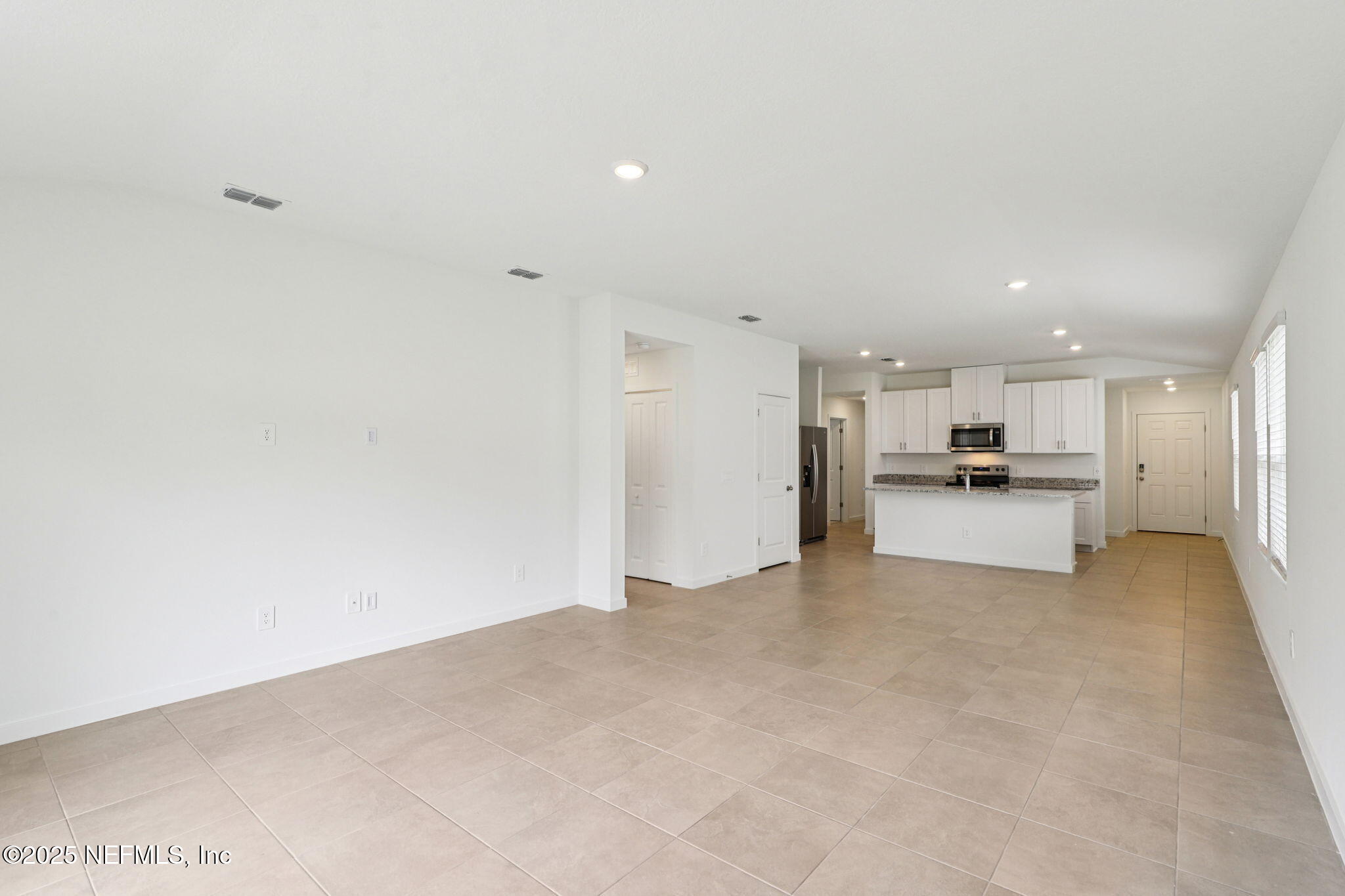 7496 Queensgate Circle Jacksonville, FL 32219 - Photo 13 of 43 8-web-or-mls-Jacksonville - Kings Preser