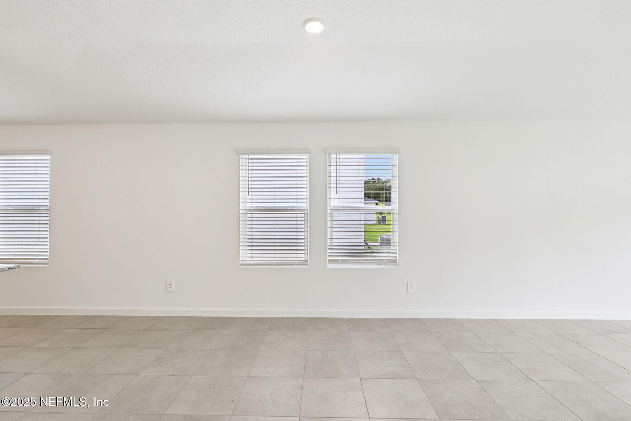 7496 Queensgate Circle Jacksonville, FL 32219 - Photo 14 of 43 14-web-or-mls-Jacksonville - Kings Prese