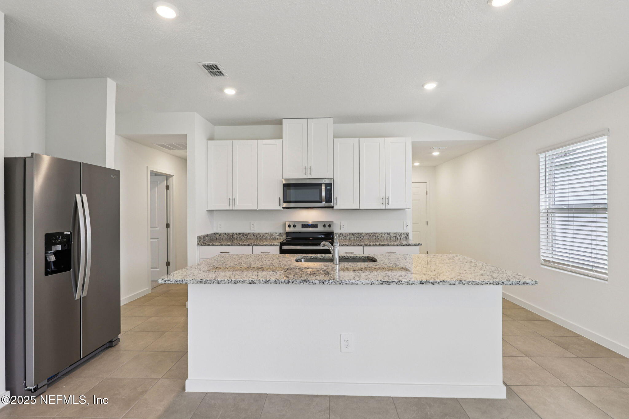 7496 Queensgate Circle Jacksonville, FL 32219 - Photo 5 of 43 11-web-or-mls-Jacksonville - Kings Prese