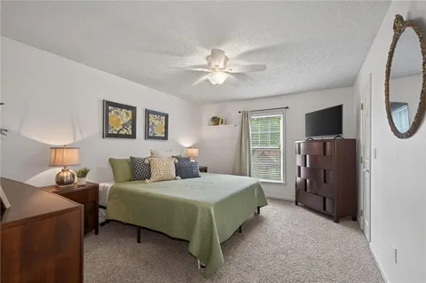 $410,000 | 5316 59th Terrace, Kansas City, MO 64151