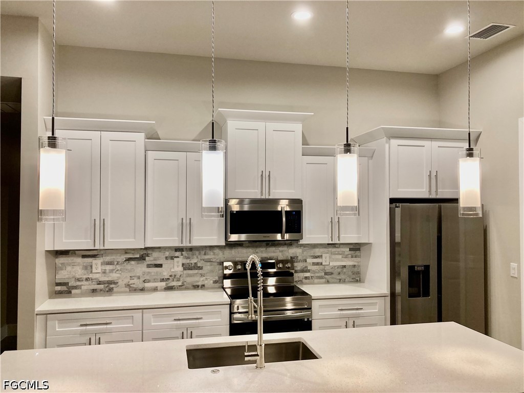 3911 22nd Street Southwest Lehigh Acres, FL 33976 - Photo 6 of 21