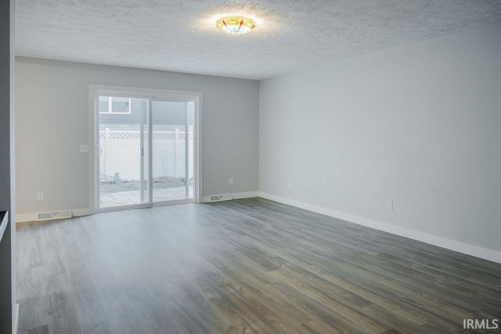 4346 Centennial Drive Bloomington, IN 47404 - Photo 14 of 36