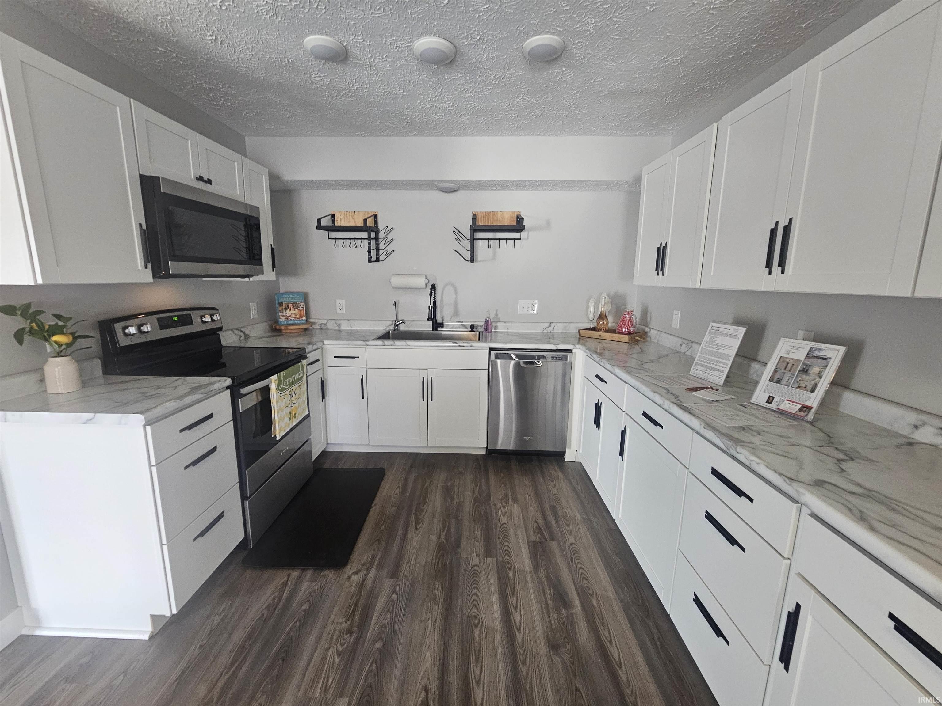 4346 Centennial Drive Bloomington, IN 47404 - Photo 17 of 36