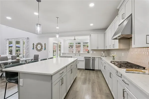 $1,088,001 | 1985 Brannon Heard Lane, Cumming, GA 30041