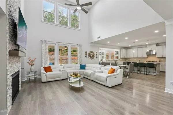 $1,088,001 | 1985 Brannon Heard Lane, Cumming, GA 30041