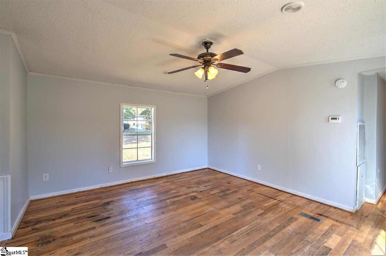 385 Duncan Road Travelers Rest, SC 29690 - Photo 17 of 36 Gallery Image 17