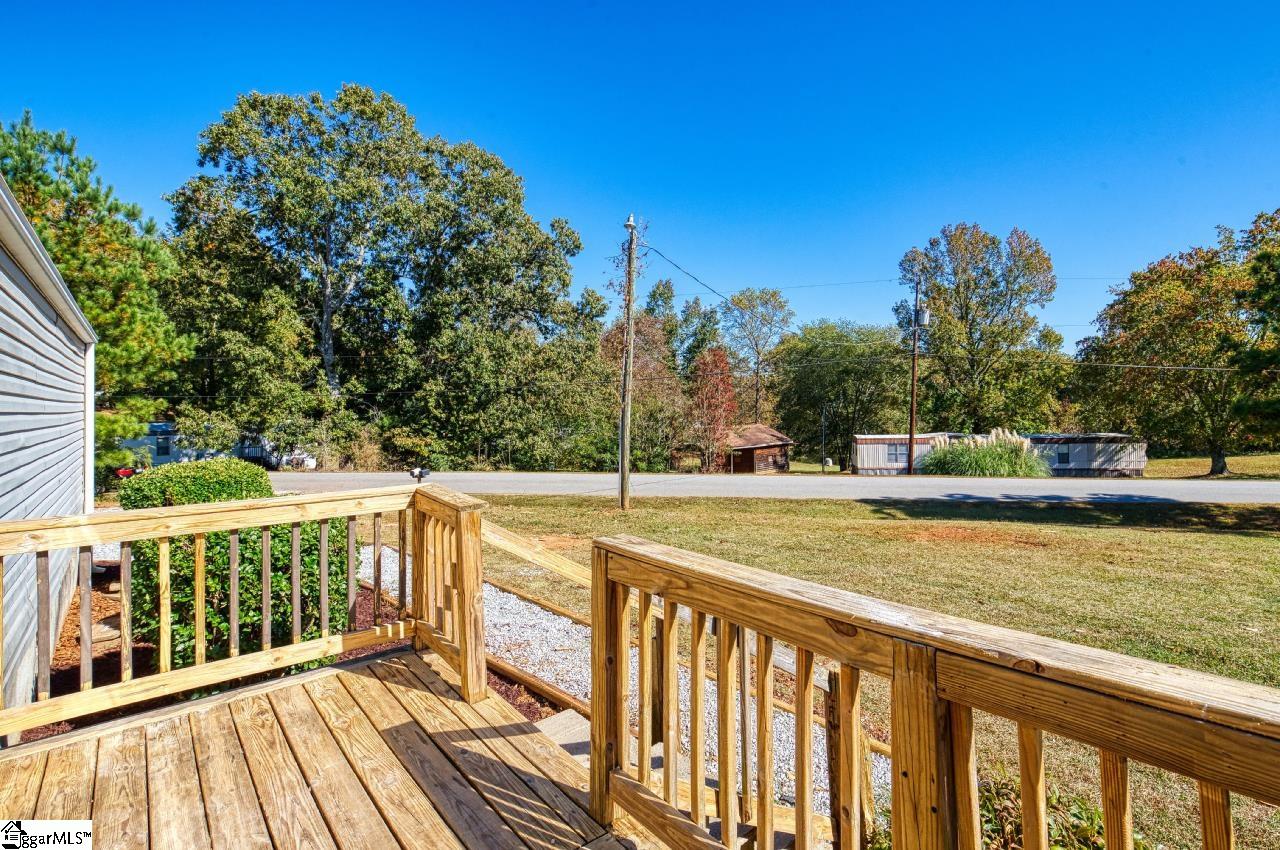 385 Duncan Road Travelers Rest, SC 29690 - Photo 8 of 36 Gallery Image 8