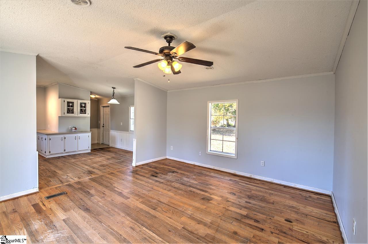 385 Duncan Road Travelers Rest, SC 29690 - Photo 10 of 36 Gallery Image 10
