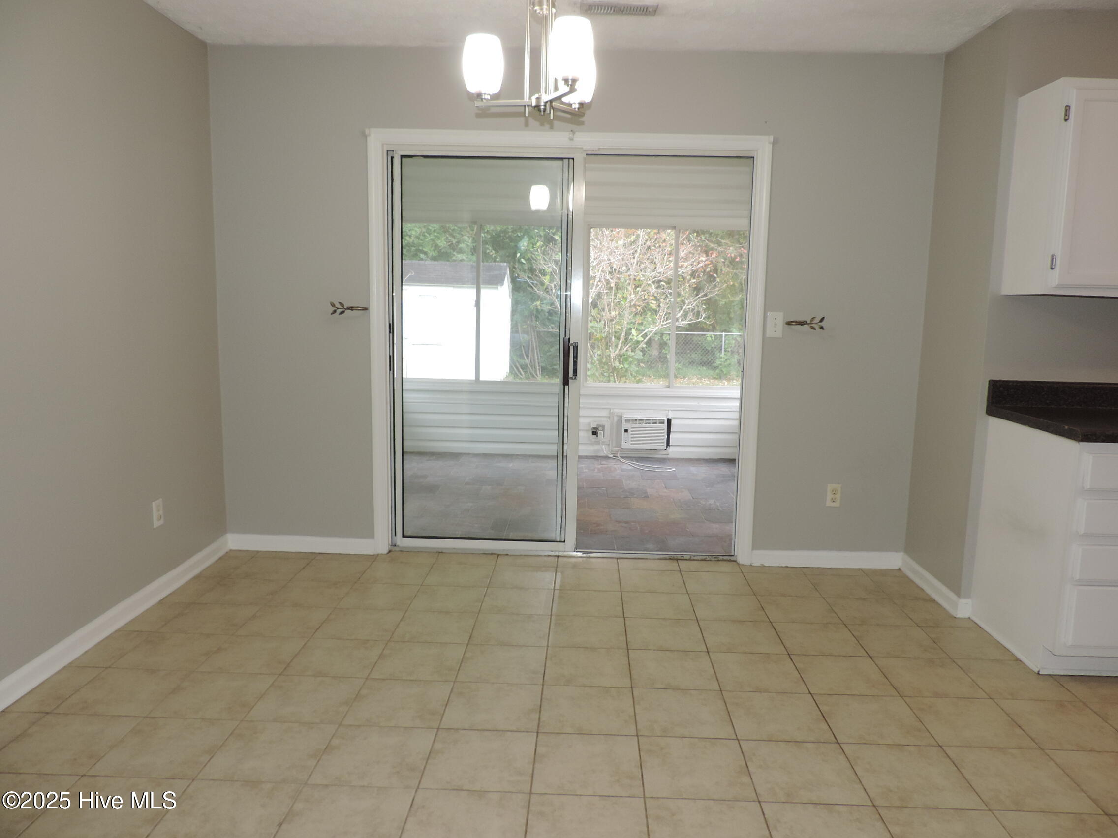 5801 County Line Road New Bern, NC 28562 - Photo 6 of 27