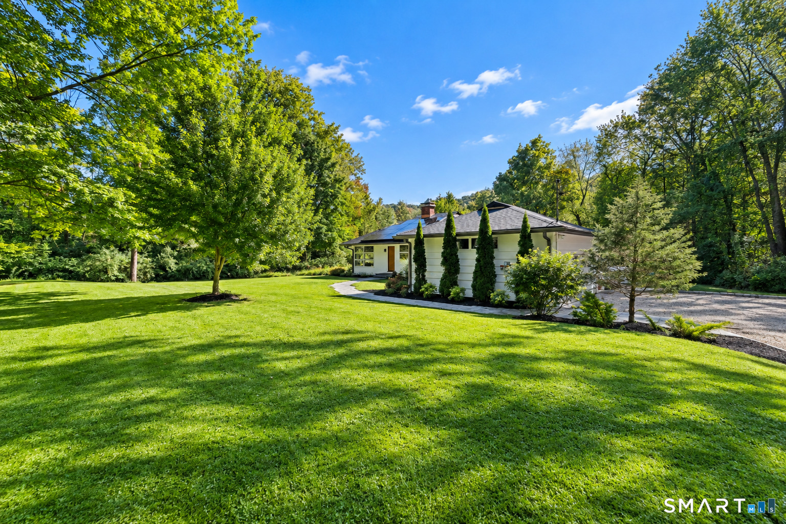 326 North Street Ridgefield, CT 06877 - Photo 2 of 9 Gallery Image 2