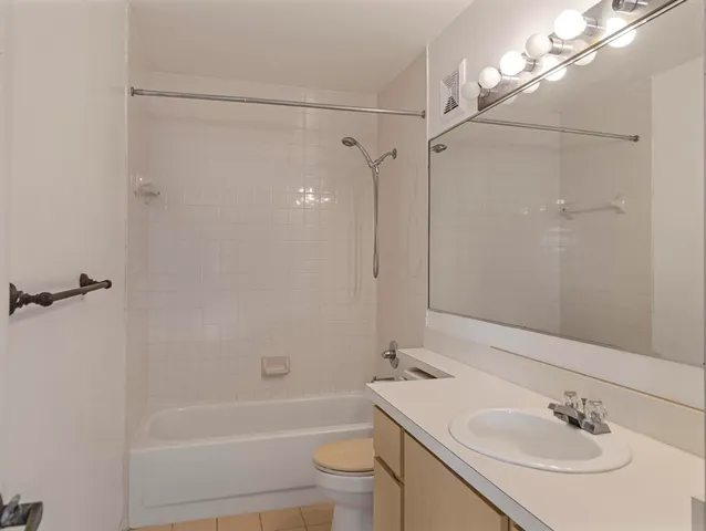 $299,900 | 1923 Stratford Way, West Palm Beach, FL 33409