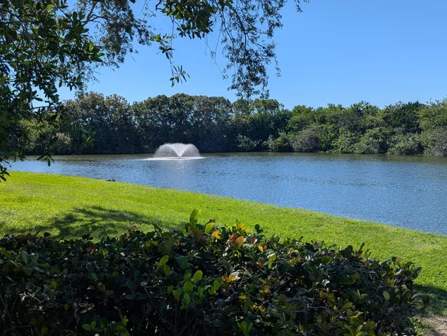 $299,900 | 1923 Stratford Way, West Palm Beach, FL 33409