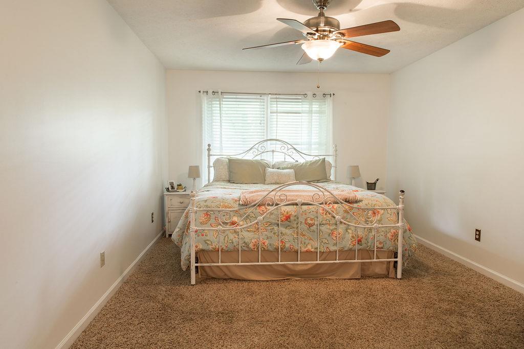 1085 Kathryn Road Mount Juliet, TN 37122 - Photo 9 of 25 Master bedroom
