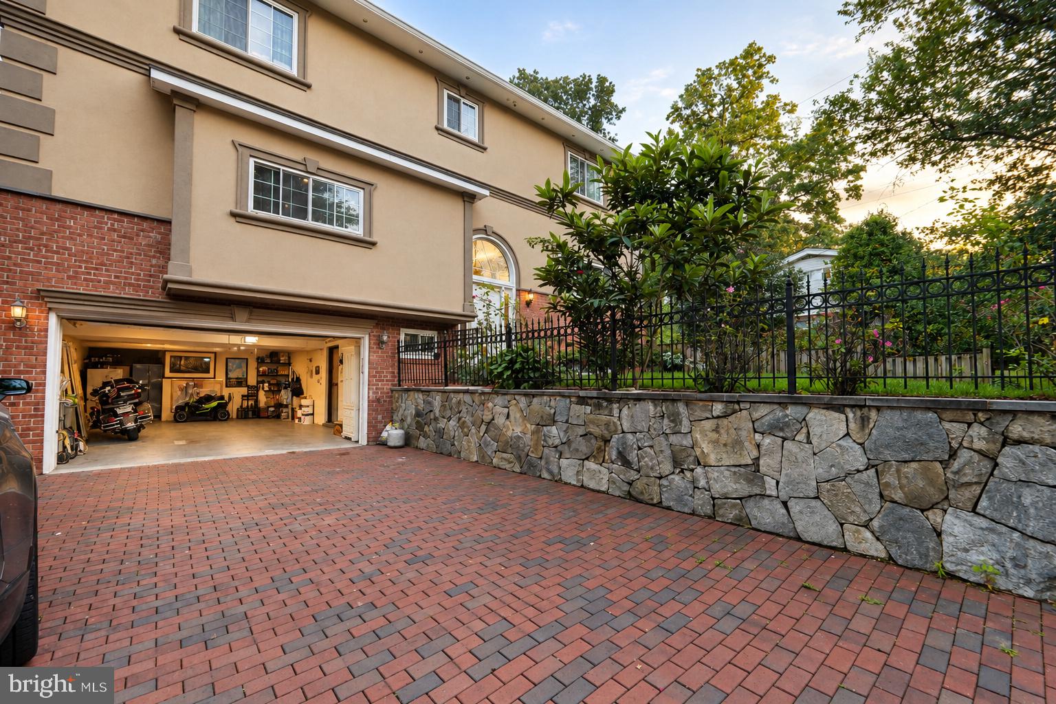 11103 Bybee Street Silver Spring, MD 20902 - Photo 4 of 66 Gallery Image 4