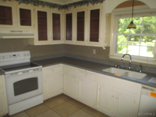 307 Meadowville Road Chester, VA 23836 - Photo 5 of 14