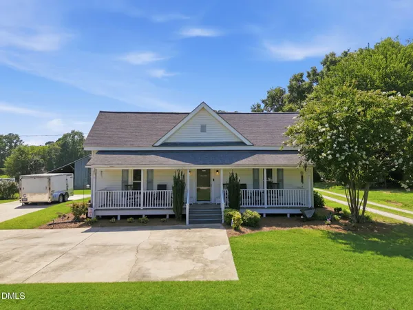 $349,999 | 734 South Wakefield Street, Zebulon, NC 27597