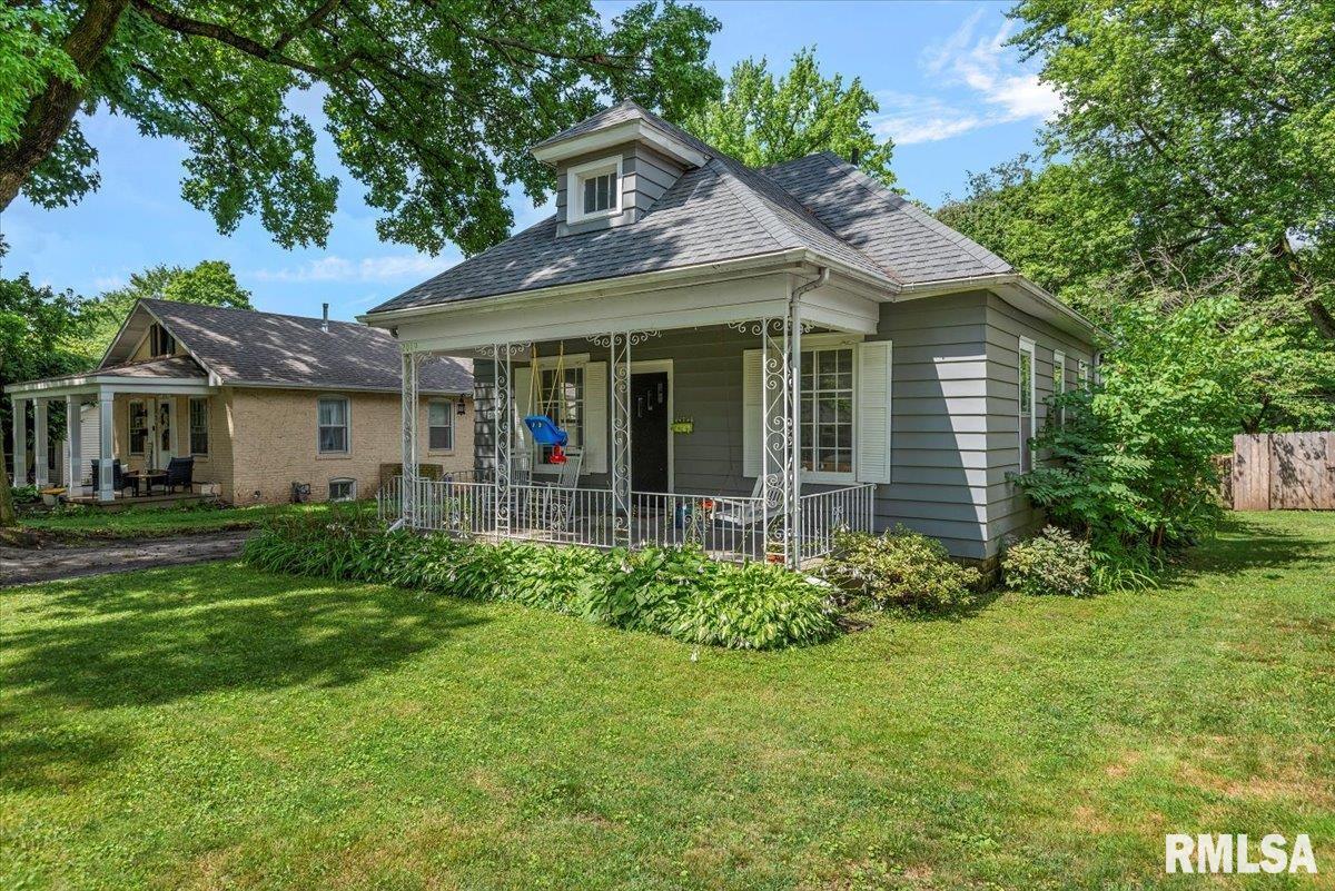 2019 Noble Avenue Springfield, IL 62704 - Photo 3 of 40 Gallery Image 3