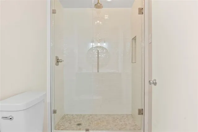 $1,020,000 | 80 Bayside Circle, Gainesville, TX 76240