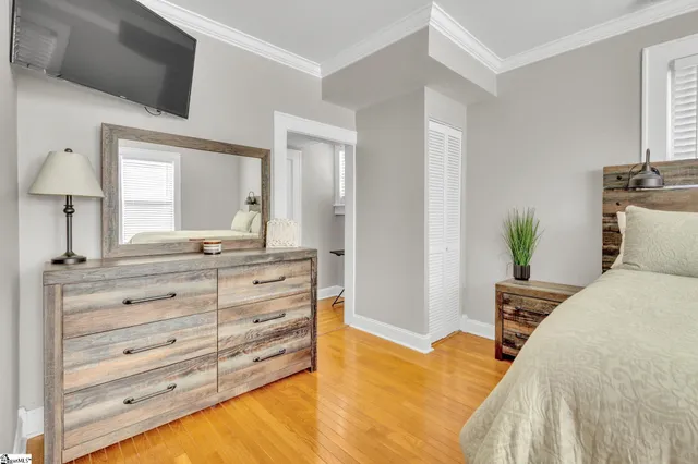 $2,000 | 801 East North Street, Unit 1, Greenville, SC 29601