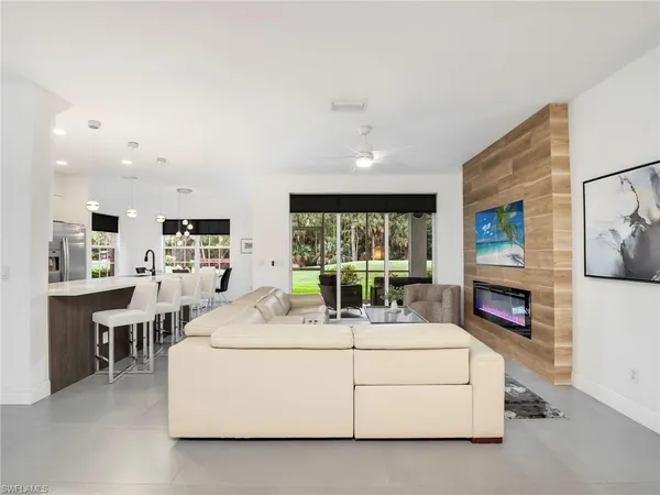 $649,000 | 5629 Whisperwood Boulevard, Unit 801, Naples, FL 34110