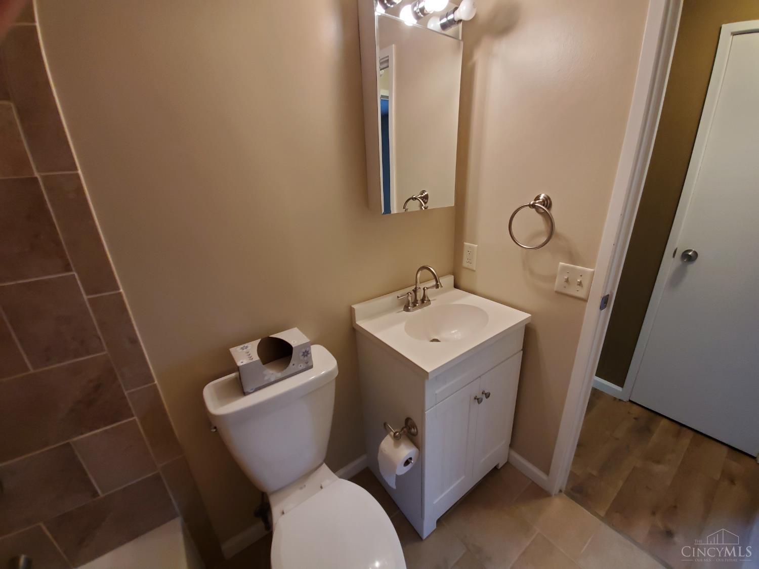 6646 Hearne Road, Unit 213 Cincinnati, OH 45248 - Photo 9 of 34