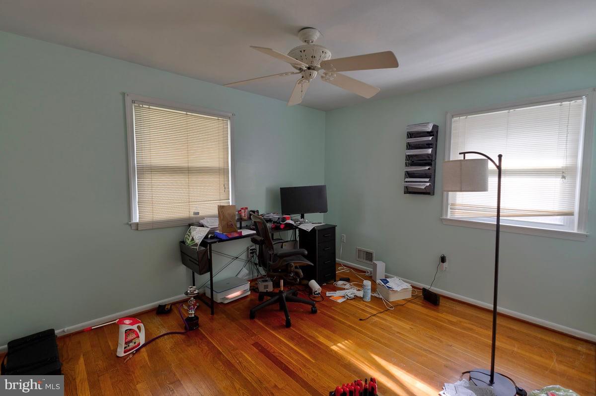 4305 Briggs Chaney Road Beltsville, MD 20705 - Photo 21 of 26