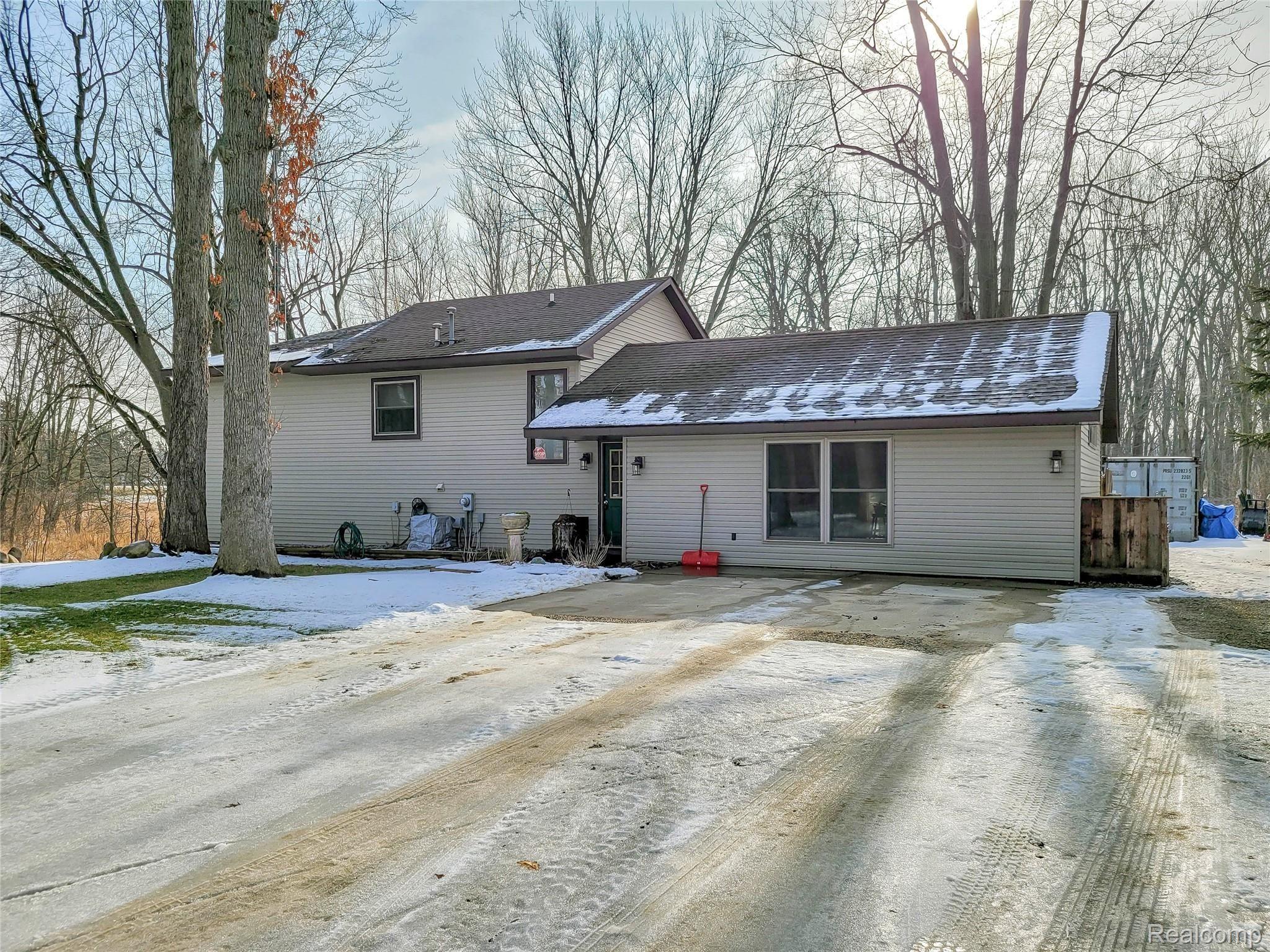 1375 West Sutton Road Metamora, MI 48455 - Photo 30 of 34 20210114_115031.jpg