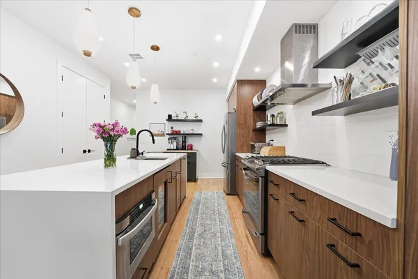 $899,900 | 337 Palisade Avenue, Unit 1, Jersey City, NJ 07307