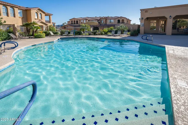 $435,000 | 10655 North 9th Street, Unit 135, Phoenix, AZ 85020