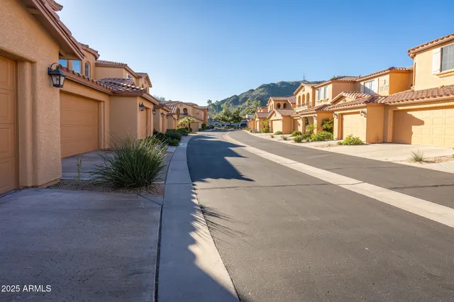 $435,000 | 10655 North 9th Street, Unit 135, Phoenix, AZ 85020