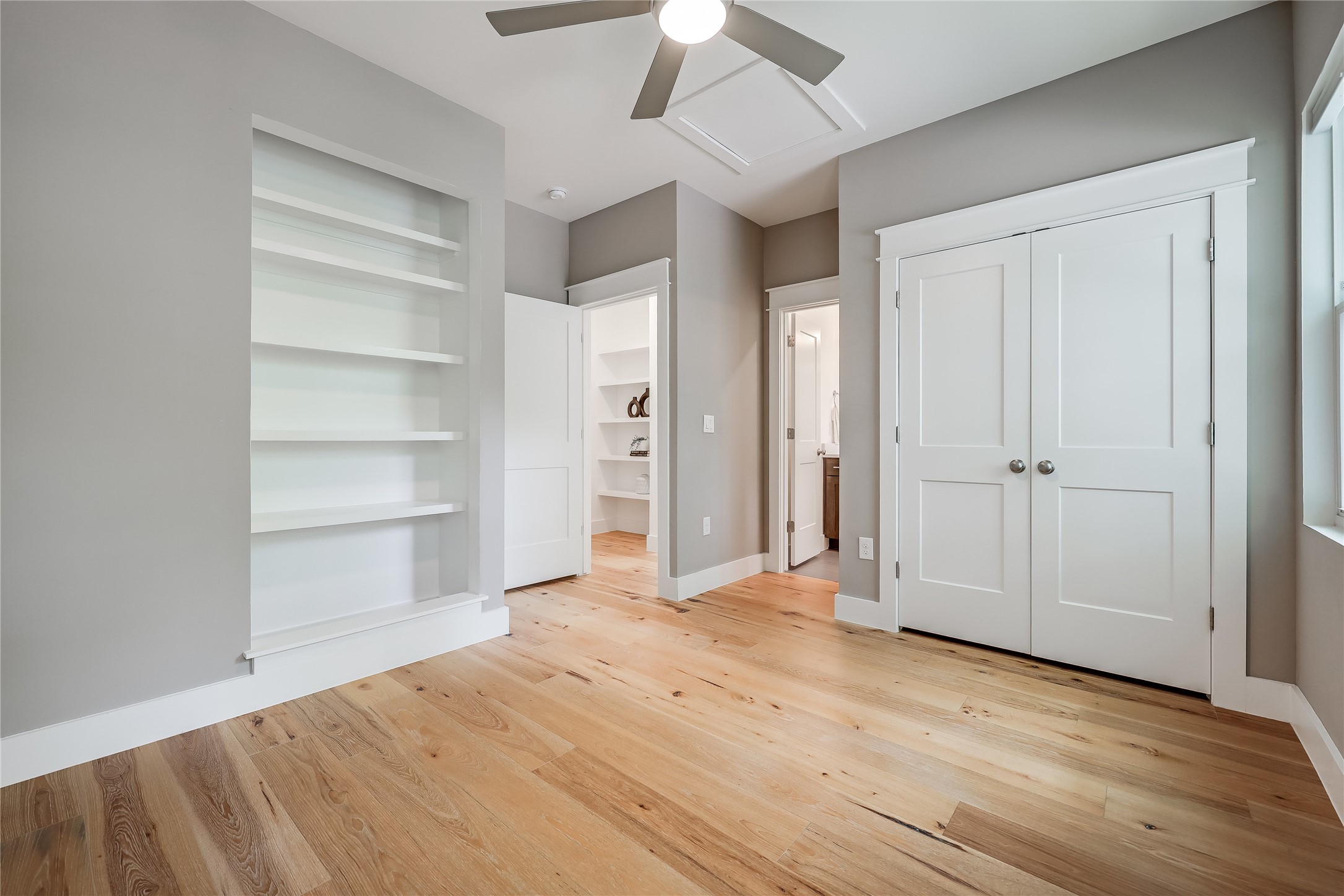 5512 Duval Street, Unit 2 Austin, TX 78751 - Photo 29 of 39 a view of an empty room with a closet