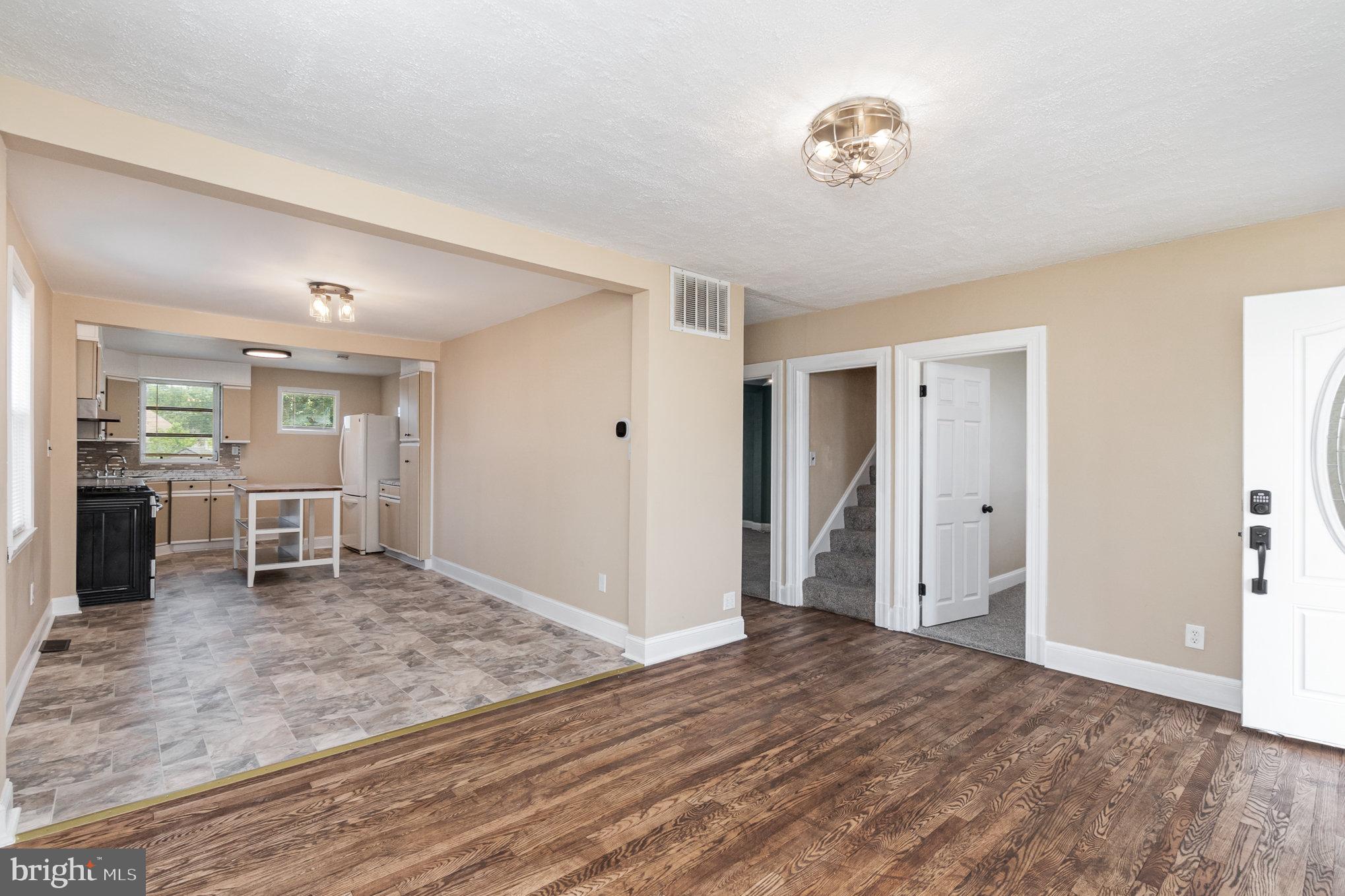 6 Terrace Road Essex, MD 21221 - Photo 5 of 29