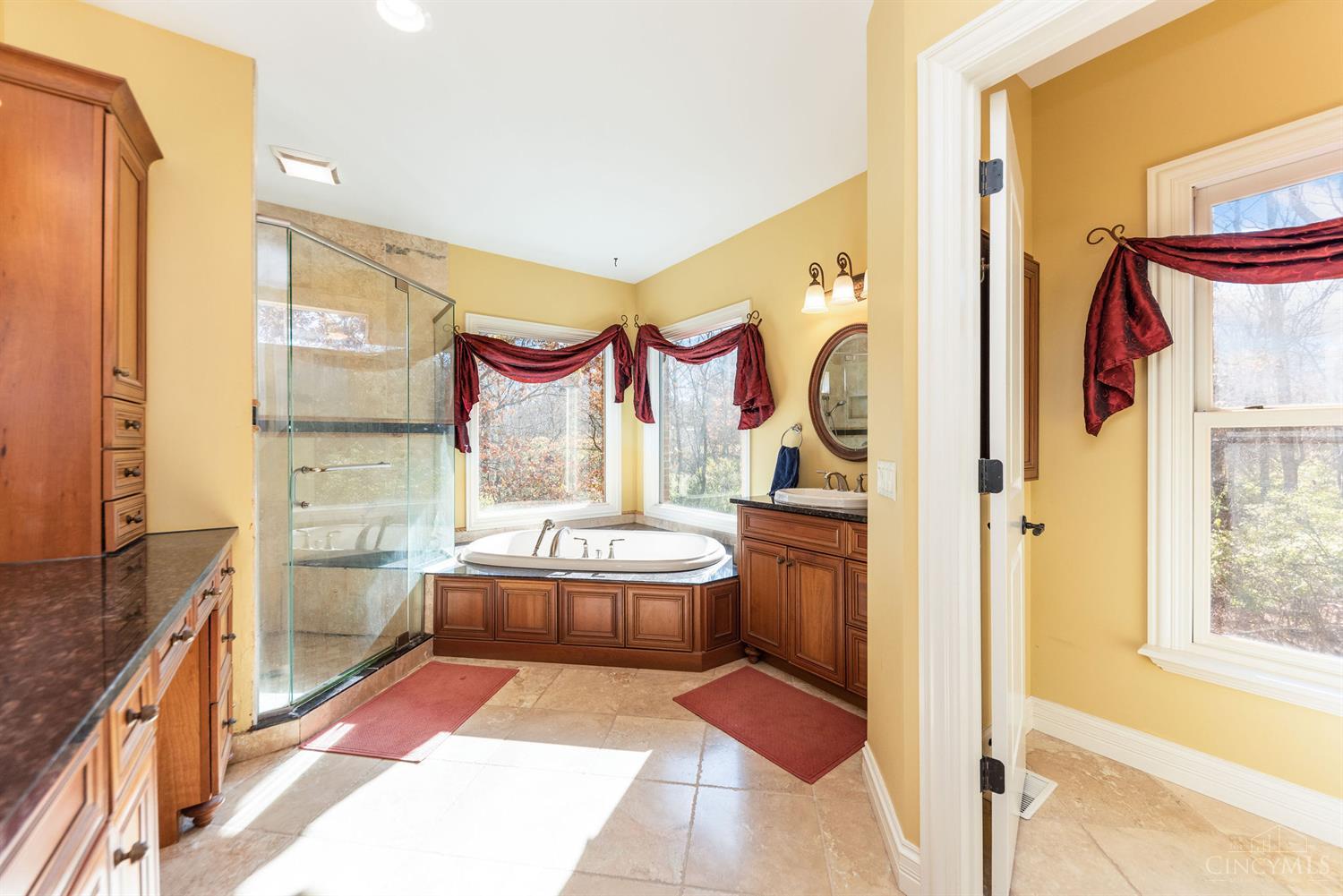 4886 Klatte Road Cincinnati, OH 45244 - Photo 16 of 36 Gallery Image 16