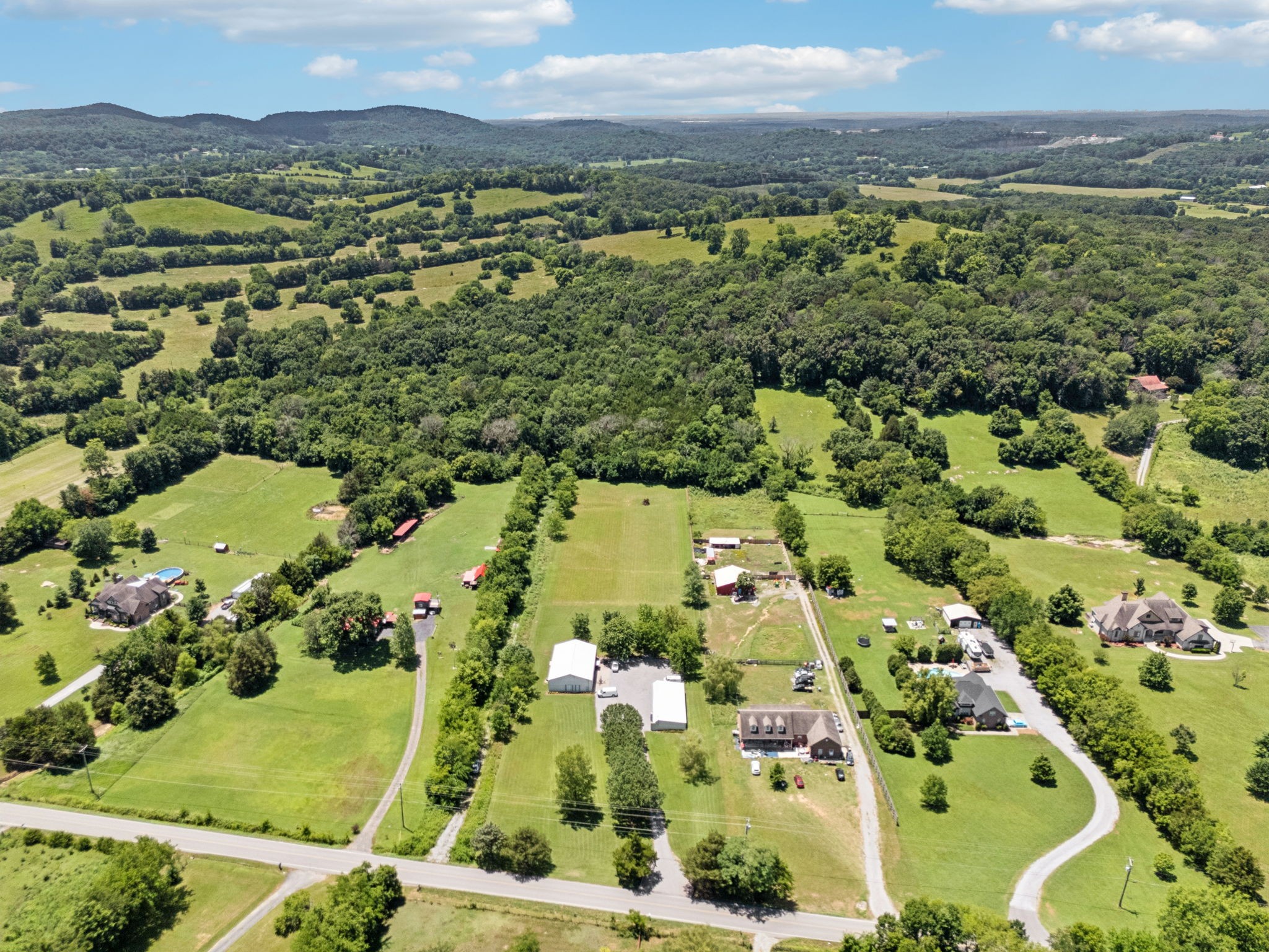 3720 Southeast Tater Peeler Road Lebanon, TN 37090 - Photo 12 of 20