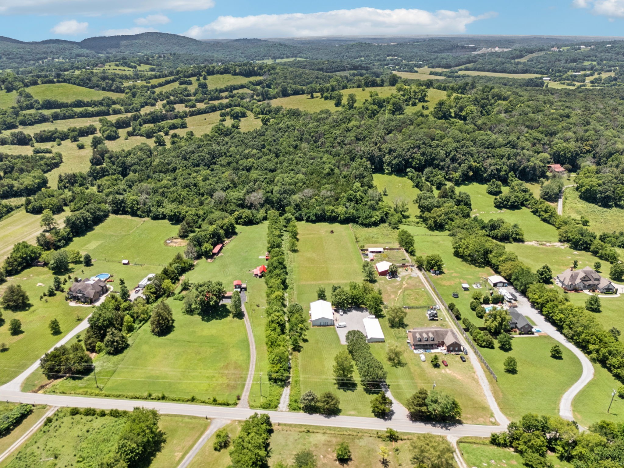 3720 Southeast Tater Peeler Road Lebanon, TN 37090 - Photo 13 of 20