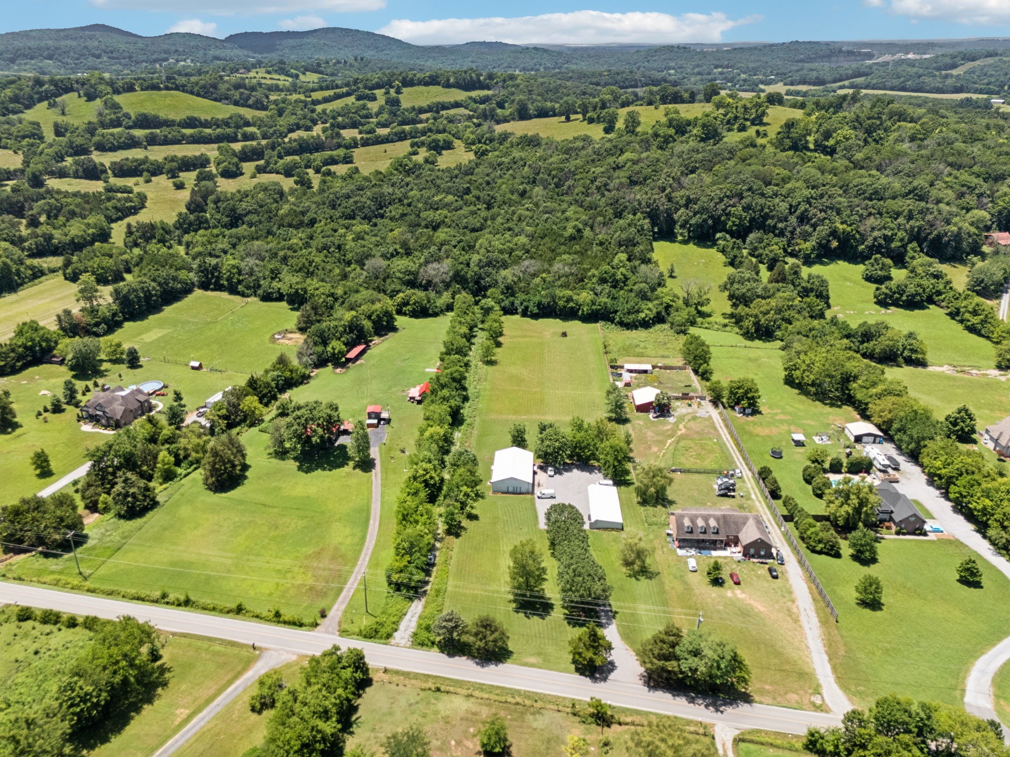 3720 Southeast Tater Peeler Road Lebanon, TN 37090 - Photo 14 of 20